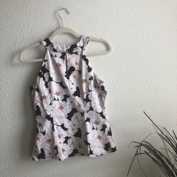 WHBM structured floral halter top - Picture 8 of 9